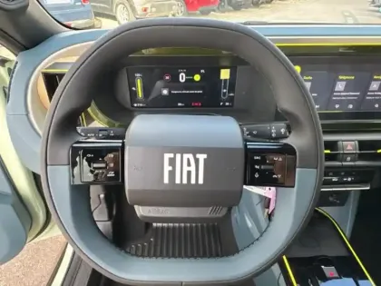 Photo 9 Fiat Grande Panda  Electrique 113ch La Prima