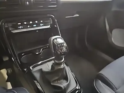 Photo 13 Citroën C3  1.2 Turbo 100ch MAX