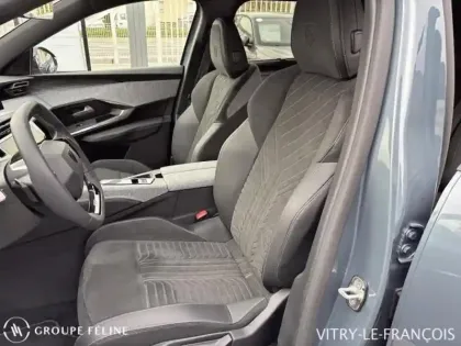 Photo 8 Peugeot 5008  Electrique 210ch Batterie 73 kWh GT
