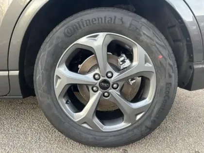 Photo 8 Ford Kuga  2.5 Duratec 180ch Hybrid FlexiFuel ST-Line Powershift