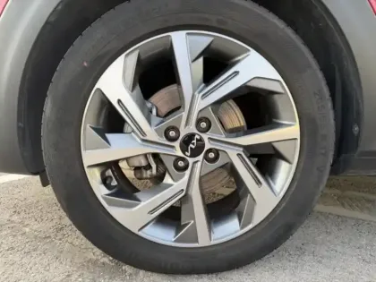 Photo 8 Kia Stonic  1.0 T-GDi 120ch MHEV GT Line