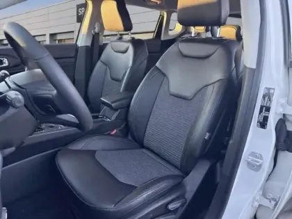 Photo 8 Jeep Compass  1.5 Turbo T4 130ch MHEV Altitude 4x2 BVR7