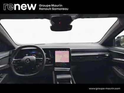 Photo 8 Renault Austral  1.2 E-Tech full hybrid 200ch Iconic- 23
