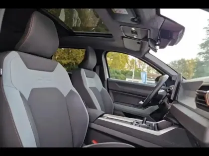 Photo 9 Dacia Bigster  1.8 hybrid 155ch Extreme