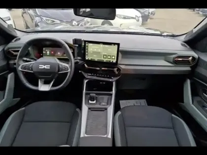 Photo 8 Dacia Bigster  1.8 hybrid 155ch Extreme