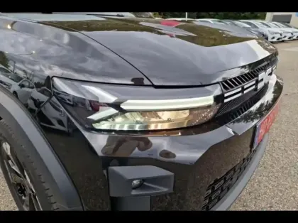 Photo 14 Dacia Bigster  1.8 hybrid 155ch Extreme