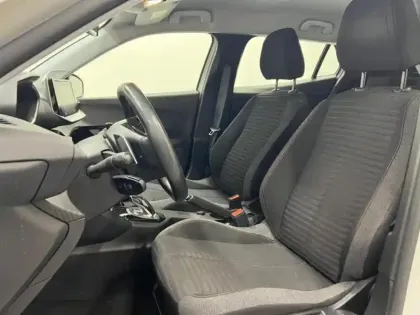 Photo 6 Peugeot 2008  1.2 PureTech 130ch S&S Active EAT8