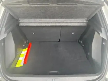 Photo 8 Peugeot 2008  1.2 PureTech 130ch S&S Active EAT8