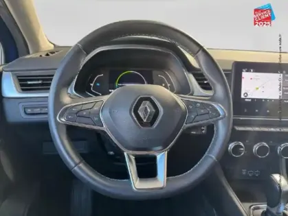 Photo 11 Renault Captur  1.6 E-Tech hybride 145ch Intens -21