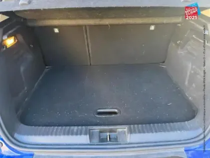 Photo 14 Renault Captur  1.6 E-Tech hybride 145ch Intens -21