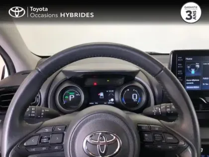 Photo 12 Toyota Yaris  116h Design 5p MY22