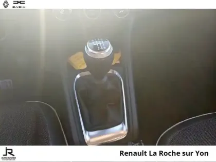 Photo 5 Renault Captur  1.3 TCe mild hybrid 140ch Techno