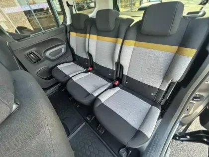 Photo 8 Citroën Berlingo  M BlueHDi 100ch S&S Rip Curl