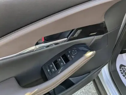 Photo 9 Mazda Cx-30  2.0 e-SKYACTIV-X M-Hybrid 186ch Exclusive BVA 2022