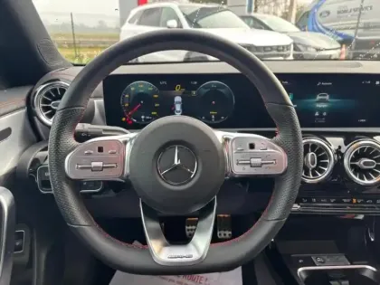 Photo 13 Mercedes CLA  180 d 116ch AMG Line