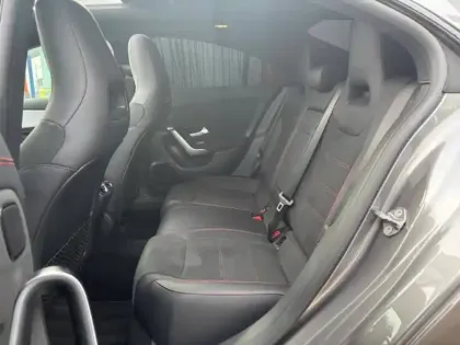 Photo 10 Mercedes CLA  180 d 116ch AMG Line