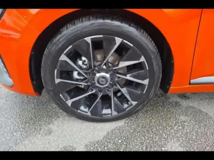 Photo 11 Renault Clio  1.6 E-Tech 145ch full hybrid esprit Alpine