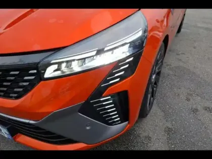 Photo 12 Renault Clio  1.6 E-Tech 145ch full hybrid esprit Alpine