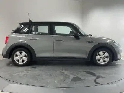 Photo 2 Mini Mini  5 Portes Cooper 136ch Edition Premium BVA7