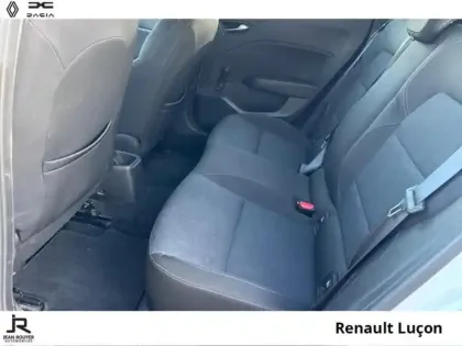 Photo 3 Renault Clio  1.6 E-Tech hybride 145ch Equilibre