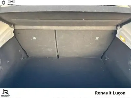 Photo 6 Renault Clio  1.6 E-Tech hybride 145ch Equilibre