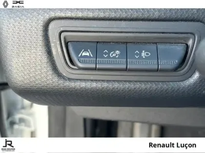 Photo 14 Renault Clio  1.6 E-Tech hybride 145ch Equilibre