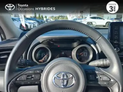 Photo 12 Toyota Yaris  116h Design 5p MY22