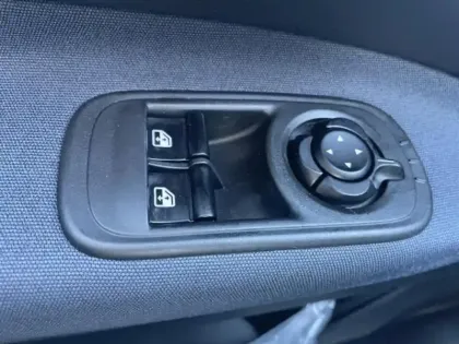 Photo 11 Fiat 500  e 118ch Icône