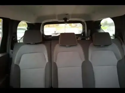 Photo 10 Dacia Jogger  1.6 hybrid 140ch Extreme+ 7 places -24