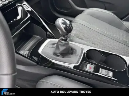 Photo 13 Peugeot 208  1.2 PureTech 100ch S&S GT