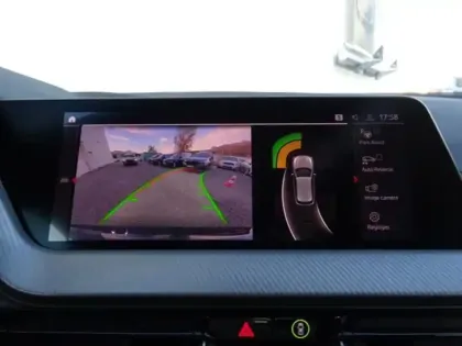 Photo 14 BMW Serie 1 Série 1 118iA 136ch M Sport DKG7