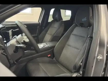 Photo 9 Renault Espace  1.2 E-Tech full hybrid 200ch esprit Alpine 7 places - 25