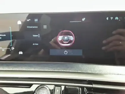 Photo 21 Peugeot 5008  Hybrid 145 e-DCS6