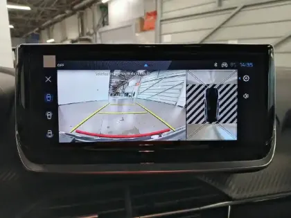 Photo 17 Peugeot 208  Hybrid 110 e-DCS6