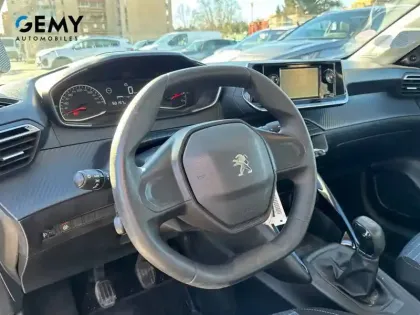 Photo 11 Peugeot 208  PureTech 75 S&S BVM5