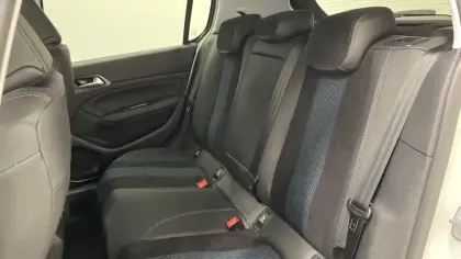 Photo 9 Peugeot 308  PureTech 130ch S&S EAT8