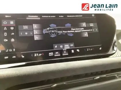 Photo 13 Audi A6  Avant e-hybrid 367 ch S tronic 7 Quattro