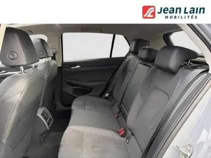 Photo 16 Volkswagen Golf  1.5 eHybrid 204 DSG6