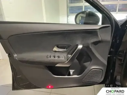 Photo 18 Mercedes Classe A  180 d 8G-DCT