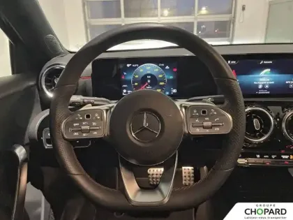 Photo 15 Mercedes Classe A  180 d 8G-DCT