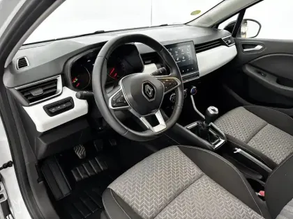 Photo 37 Renault Clio  Blue dCi 100