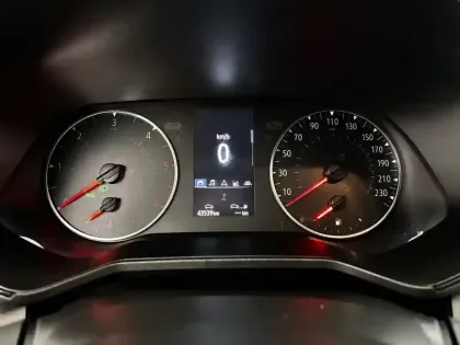 Photo 72 Renault Clio  Blue dCi 100