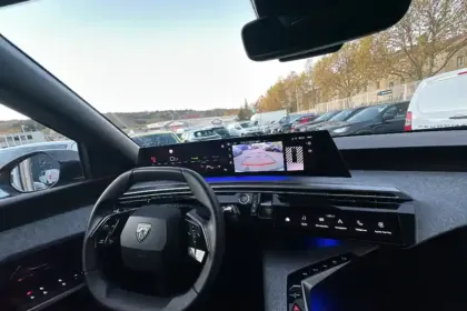 Photo 31 Peugeot 3008  Hybrid 145 e-DCS6