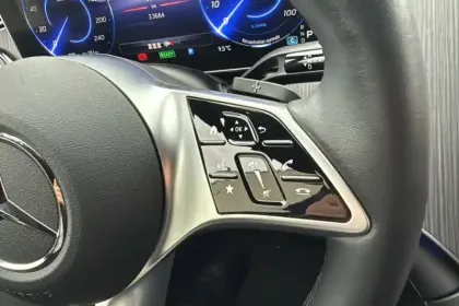 Photo 22 Mercedes EQE  300