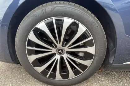 Photo 11 Mercedes EQE  300