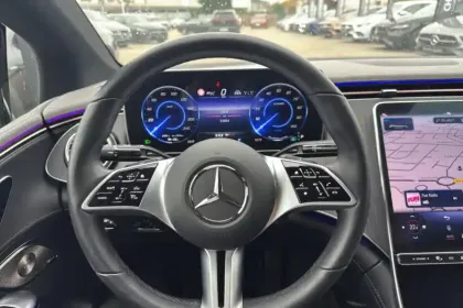 Photo 16 Mercedes EQE  300