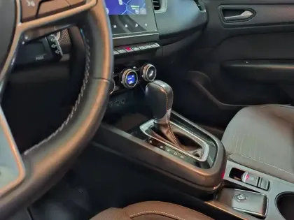 Photo 16 Renault Arkana  E-Tech 145