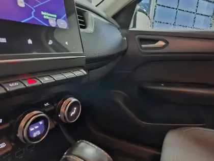 Photo 18 Renault Arkana  E-Tech 145