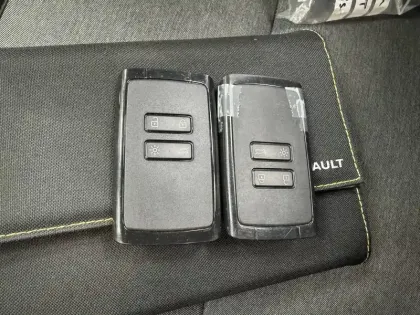 Photo 28 Renault Captur  E-Tech 145 - 21