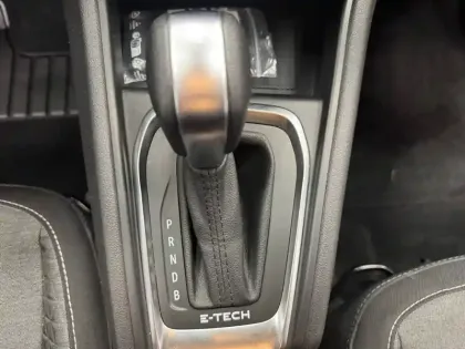 Photo 25 Renault Captur  E-Tech 145 - 21